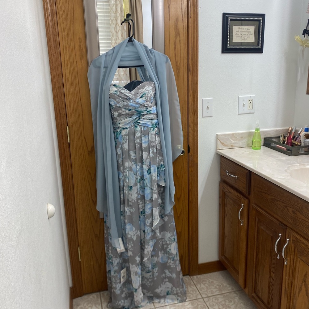Elegant Floral Strapless Gown with Shawl